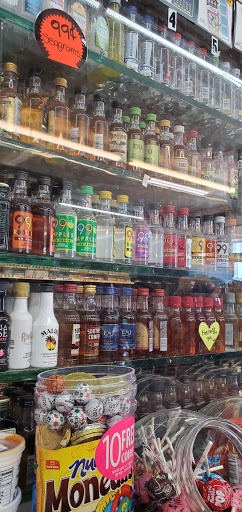 Liquor Store «Olive Liquor», reviews and photos, 6604 W Olive Ave, Glendale, AZ 85302, USA