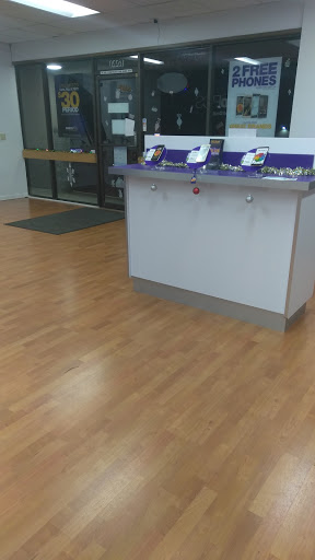 Cell Phone Store «MetroPCS Authorized Dealer», reviews and photos, 16220 SE McLoughlin Blvd, Oak Grove, OR 97267, USA