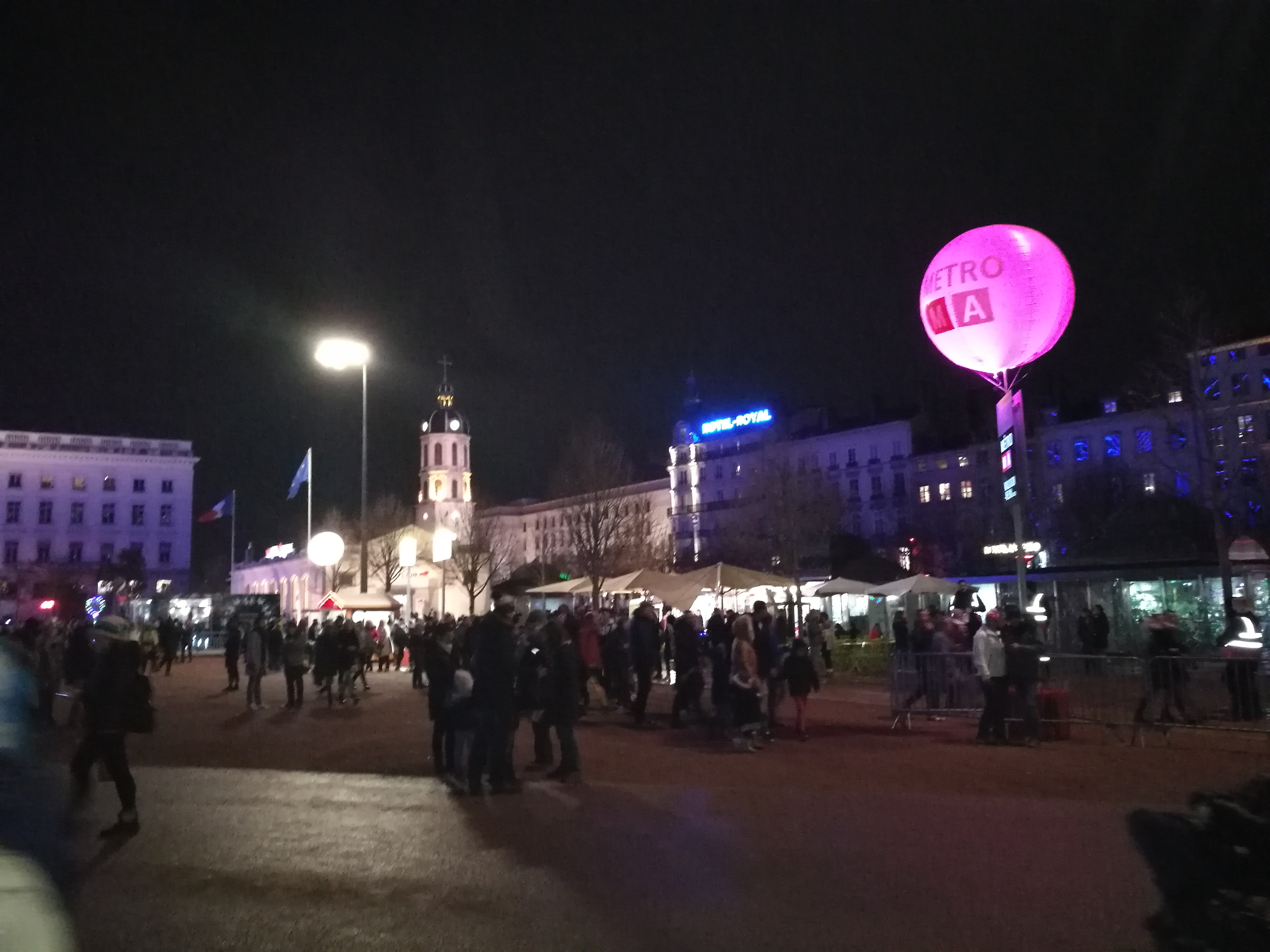 Photo n° 6 de l'avis de Frenchnraughmoobthoj.h fait le 09/12/2019 à 19:02
