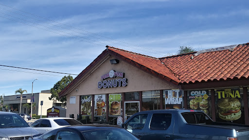 Yum Yum Donuts, 5454 Orangethorpe Ave, La Palma, CA 90623, USA, 