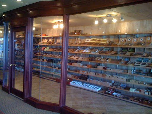 Tobacco Shop «Wallingford Tobacco», reviews and photos, 898 N Colony Rd, Wallingford, CT 06492, USA