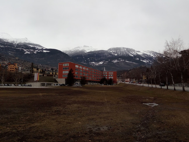 Kommentare und Rezensionen über University of Applied Sciences Western Switzerland - Valais