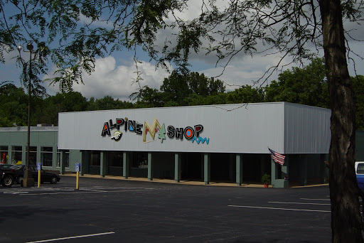 Outdoor Sports Store «Alpine Shop - Kirkwood, MO», reviews and photos, 440 N Kirkwood Rd, Kirkwood, MO 63122, USA
