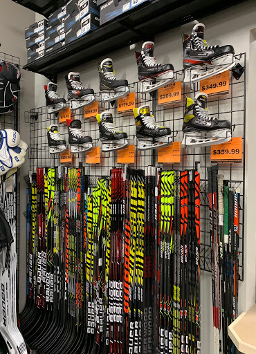 Sporting Goods Store «Play It Again Sports», reviews and photos, 2720 N Mall Dr #136, Virginia Beach, VA 23452, USA