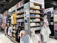 ユニクロ ルミネ北千住店