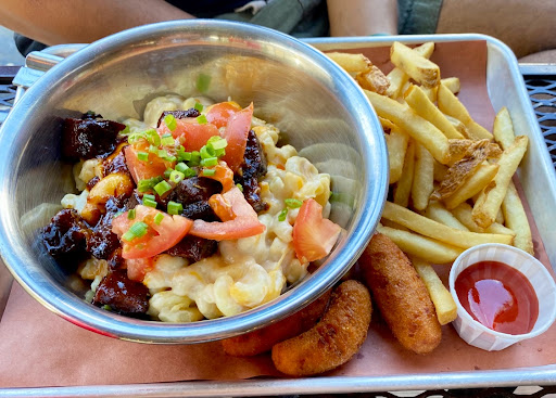 Barbecue Restaurant «Luella’s Bar-B-Que - North Asheville», reviews and photos, 501 Merrimon Ave, Asheville, NC 28804, USA