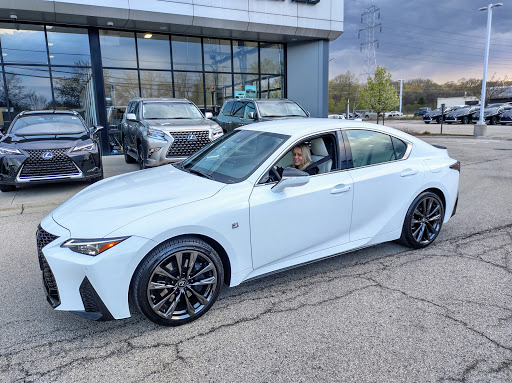 Lexus Dealer «Lexus of Highland Park», reviews and photos, 2930 Skokie Valley Rd, Highland Park, IL 60035, USA