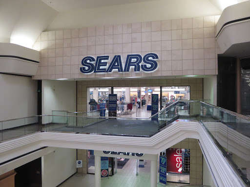 Sears, 2300 Hilltop Mall Rd, Richmond, CA 94806, USA, 