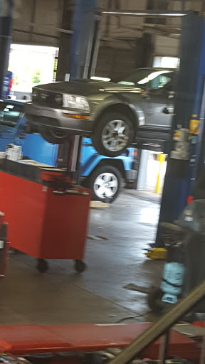 Auto Repair Shop «Dave Sinclair Chrysler Dodge Jeep Ram», reviews and photos, 2326 W Osage St, Pacific, MO 63069, USA