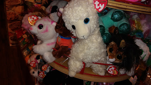 American Restaurant «Cracker Barrel Old Country Store», reviews and photos, 475 Rivers Edge Dr, Milford, OH 45150, USA