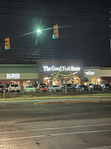 Department Store «Nordstrom Rack Rivers Edge Shopping Center», reviews and photos, 4036 E 82nd St, Indianapolis, IN 46250, USA