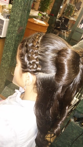 Beauty Salon «Mazatlan Beauty Salon», reviews and photos, 19300 SW Boones Ferry Rd, Tualatin, OR 97062, USA