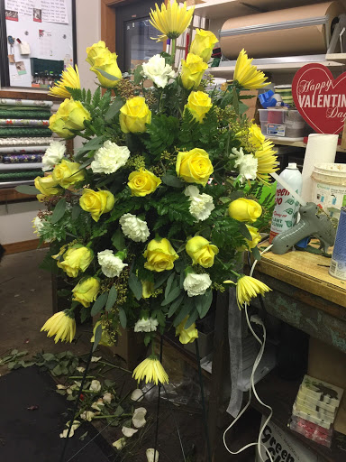 Florist «Maple Avenue Flowers», reviews and photos, 403 N Maple Ave, Warsaw, IN 46580, USA