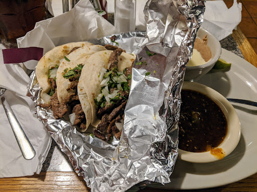 Shopping Mall «Village Green Shopping Center», reviews and photos, 7001 Alexandria Pike, Alexandria, KY 41001, USA