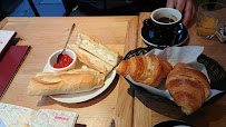 Croissant du Restaurant français Le Roussillon à Paris - n°14