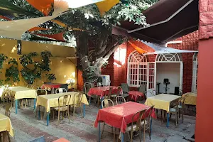 Restaurant Taqamtiku image