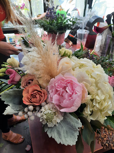 Florist «Longmont Florist, Inc.», reviews and photos, 614 Coffman St, Longmont, CO 80501, USA