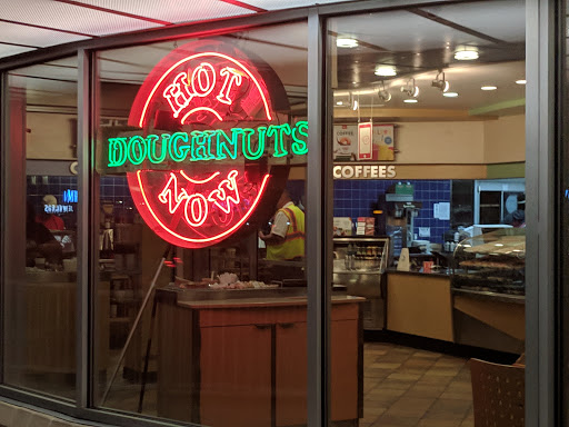 Donut Shop «Krispy Kreme», reviews and photos, 4910 W Broad St, Richmond, VA 23230, USA