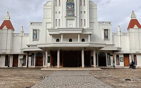 Sacred Heart Roman Catholic Latin Church image