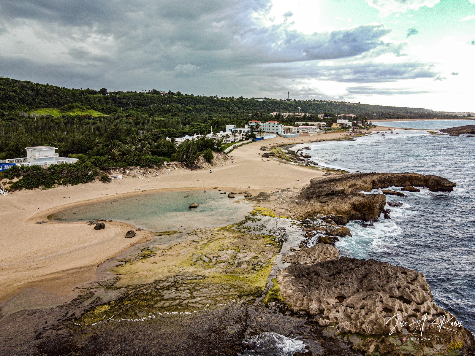 Zdjęcie Las Golondrinas beach z poziomem czystości wysoki