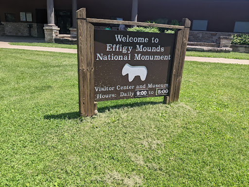 Visitor Center «Effigy Mounds National Monument Visitor Center», reviews and photos, 151 IA-76, Harpers Ferry, IA 52146, USA