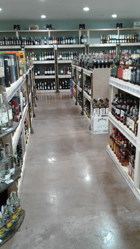 Liquor Store «J & L Liquors», reviews and photos, 322 Hester Dr, White House, TN 37188, USA