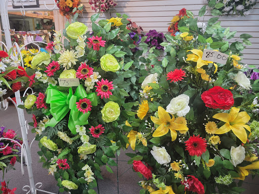 Florist «Camden Florist», reviews and photos, 212 W Main St, Camden, TN 38320, USA