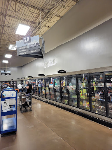 Shopping Mall «Poplar Plaza Shopping Center», reviews and photos, 3440 Poplar Ave, Memphis, TN 38111, USA