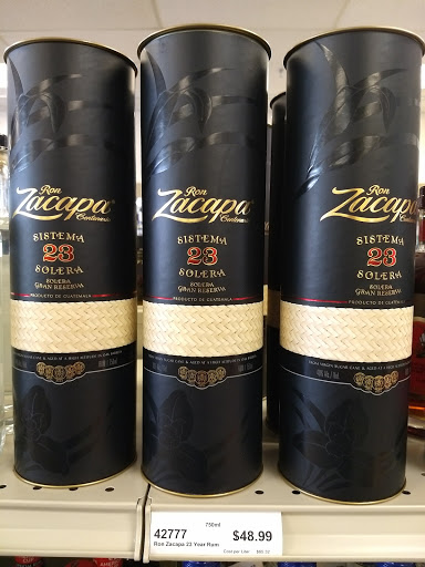 Shopping Mall «Rio Hill Shopping Center», reviews and photos, Seminole Trail, Charlottesville, VA 22901, USA