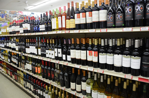 Wine Store «Lively Liquor Store», reviews and photos, 1170 E Higgins Rd, Elk Grove Village, IL 60007, USA