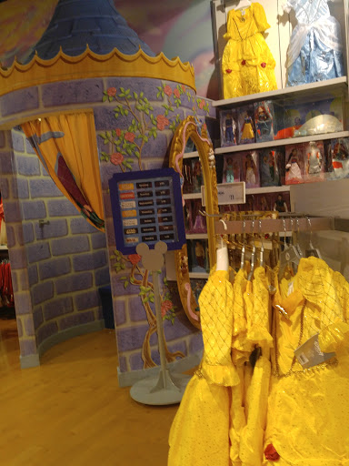 Toy Store «Disney Store», reviews and photos, 7600 Kingston Pike, Knoxville, TN 37919, USA