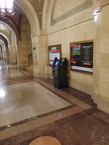 Shopping Mall «Atrium», reviews and photos, 100 W Randolph St, Chicago, IL 60601, USA