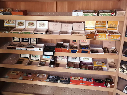 The Factory Cigars Mty Tabaqueria, Puros y Accesorios