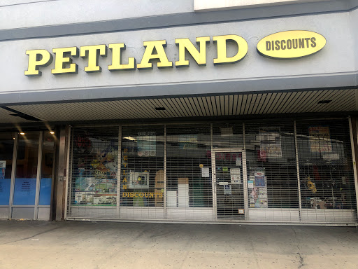 Pet Supply Store «Petland Discounts - Concourse Plaza», reviews and photos, 220 E 161st St, Bronx, NY 10451, USA