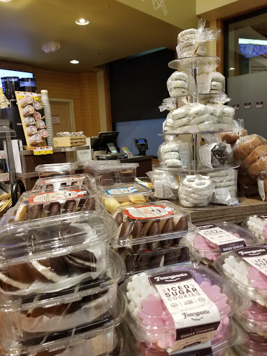 Grocery Store «Whole Foods Market», reviews and photos, 1028 Beacon St, Brookline, MA 02446, USA