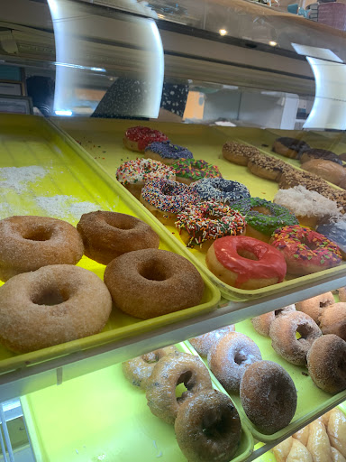 Donut Shop «Southern Maid Donut Shop», reviews and photos, 1152 N Buckner Blvd # 125, Dallas, TX 75218, USA