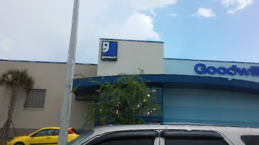 Thrift Store «Goodwill Clearwater Store», reviews and photos, 16494 US Hwy 19 N, Clearwater, FL 33764, USA