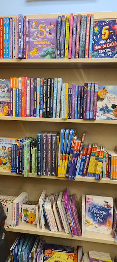 Book Store «Barnes & Noble», reviews and photos, 3651 Jefferson Davis Hwy, Alexandria, VA 22305, USA