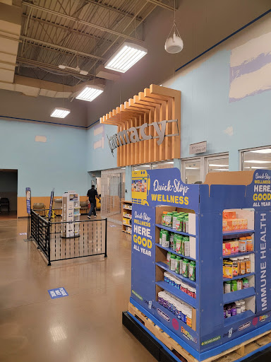 Shopping Mall «Poplar Plaza Shopping Center», reviews and photos, 3440 Poplar Ave, Memphis, TN 38111, USA