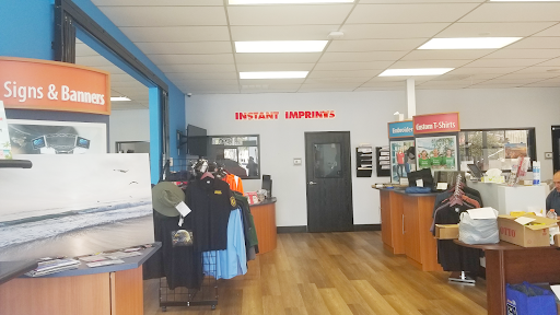 Instant Imprints image