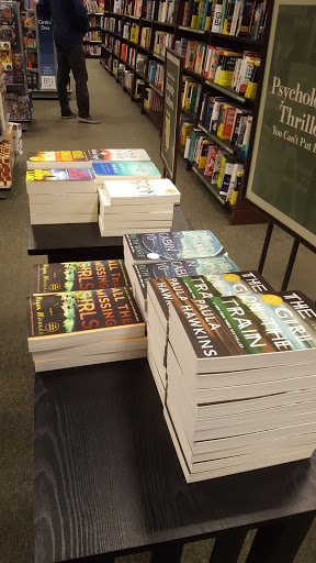 Book Store «Barnes & Noble», reviews and photos, 828 County Rd 42 W, Burnsville, MN 55337, USA