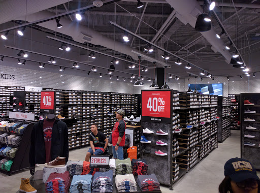 Shopping Mall «The Pike Outlets», reviews and photos, 95 S Pine Ave, Long Beach, CA 90802, USA