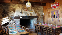 Atmosphère du Restaurant français Chalet du Puy Mary à Le Claux - n°17