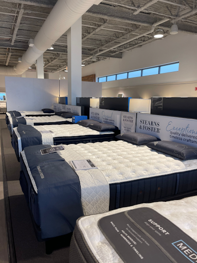 Furniture Store «Value City Furniture», reviews and photos, 2536 N Elston Ave, Chicago, IL 60647, USA