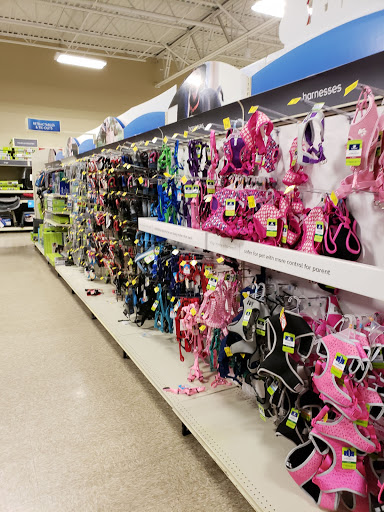 Pet Supply Store «PetSmart», reviews and photos, 150 Glynn Isle, Brunswick, GA 31525, USA