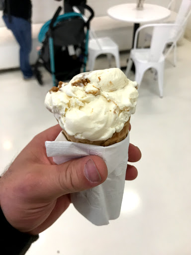 Bakery «CamiCakes Cupcakes», reviews and photos, 4500 W Village Pl #1009, Smyrna, GA 30080, USA