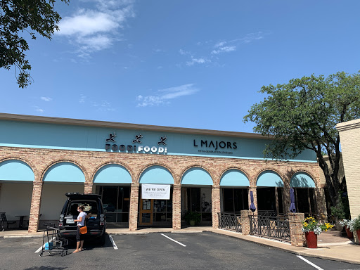 Shopping Mall «Casis Shopping Center», reviews and photos, 2727 Exposition Blvd # 101, Austin, TX 78703, USA