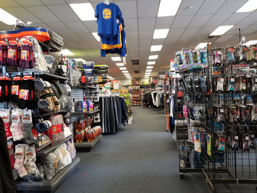 Sporting Goods Store «Big 5 Sporting Goods - Alameda», reviews and photos, 325 Park St, Alameda, CA 94501, USA