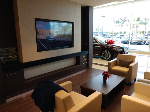 Lincoln Mercury Dealer «Lincoln South Coast», reviews and photos, 1405 Auto Mall Dr, Santa Ana, CA 92705, USA