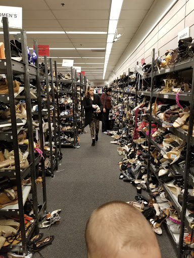 Department Store «Last Chance Clearance Store», reviews and photos, 1919 E Camelback Rd, Phoenix, AZ 85016, USA